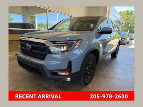 Used 2025 Honda Ridgeline RTL+ image 1