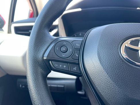 Used 2025 Toyota Corolla LE image 13