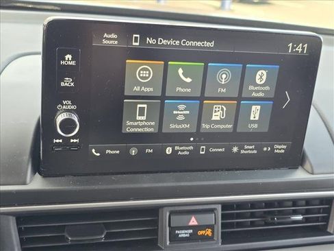 Used 2025 Honda Pilot EX-L image 18