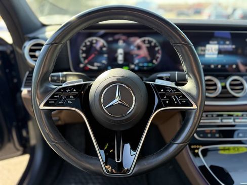 Used 2022 Mercedes-Benz E 450 4MATIC Sedan w/ Warmth & Comfort Package image 27