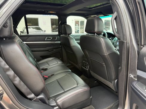 Used 2017 Ford Explorer Sport w/ Equipment Group 401A AWD/4WD image 14