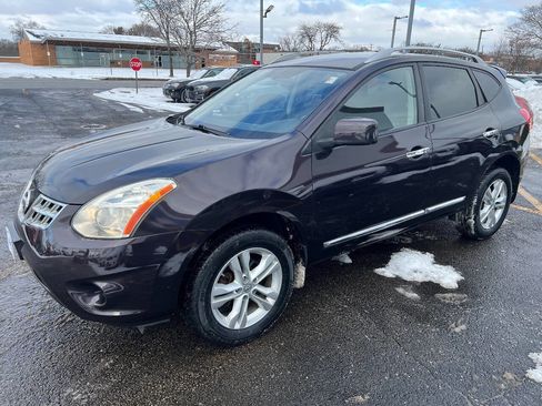 Used 2012 Nissan Rogue SV image 6