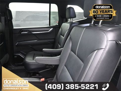 Used 2024 GMC Acadia Elevation w/ Luxury Package image 11