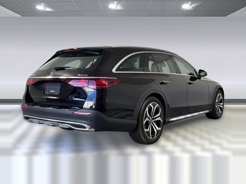 New 2025 Mercedes-Benz E 450 4MATIC All-Terrain Wagon image 9
