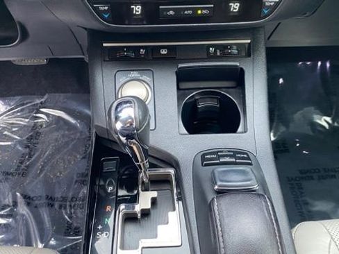 Used 2015 Lexus ES 300h 300h image 30