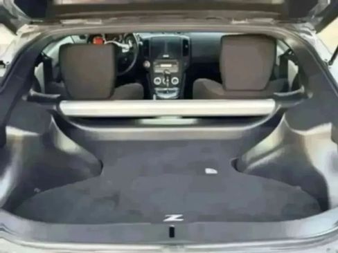 Used 2014 Nissan 370Z Coupe RWD image 40