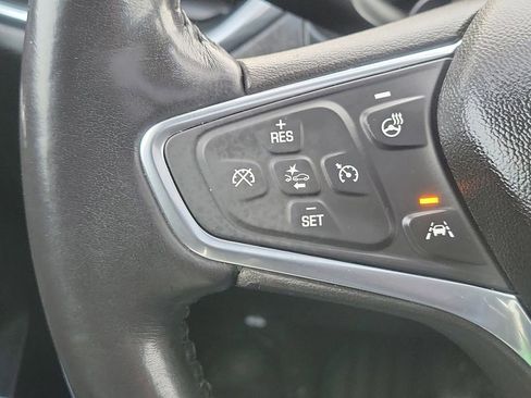 Used 2020 Chevrolet Equinox Premier image 20