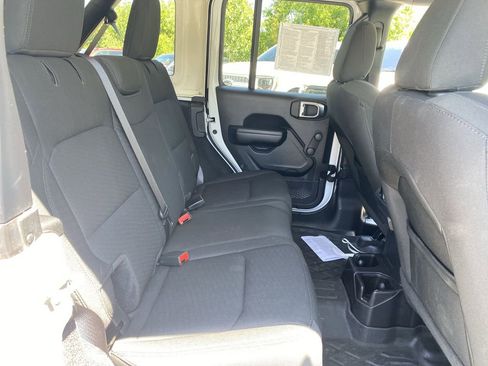 Used 2021 Jeep Wrangler Unlimited Sport image 29