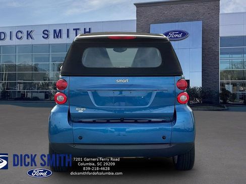 Used 2009 smart fortwo passion RWD image 5