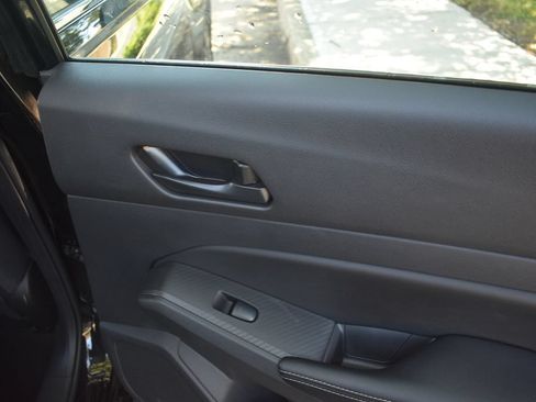 Used 2025 Nissan Altima 2.5 SV FWD image 27