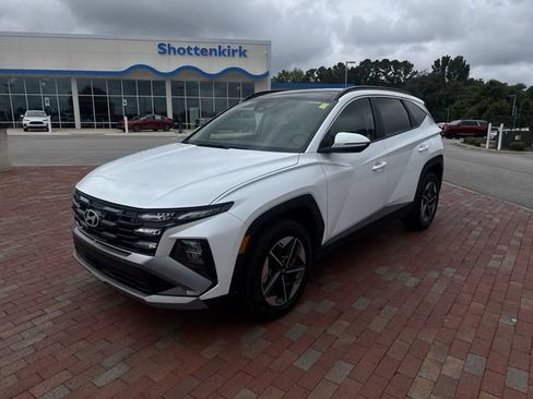 Used 2025 Hyundai Tucson SEL AWD/4WD image 1
