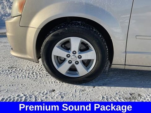 Used 2013 Dodge Grand Caravan SE image 23