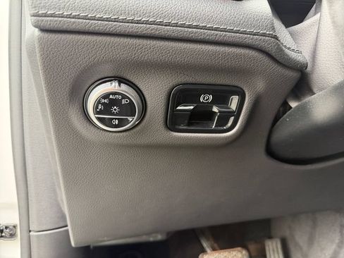 Used 2023 Mercedes-Benz EQE 500 4MATIC SUV image 8