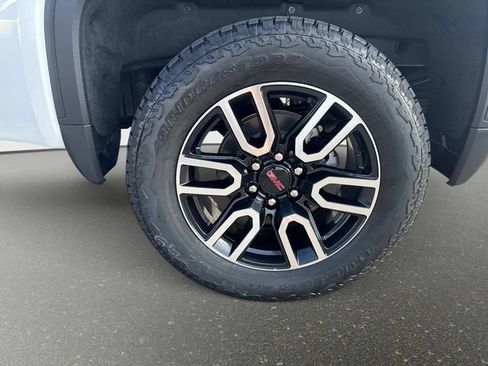 New 2026 GMC Sierra 1500 AT4 w/ AT4 Premium Package AWD/4WD image 10