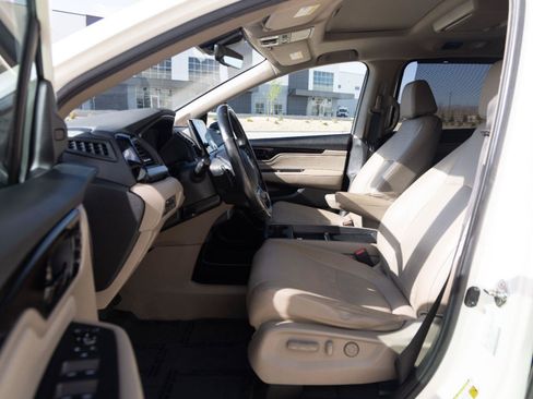 Used 2019 Honda Odyssey Elite image 17