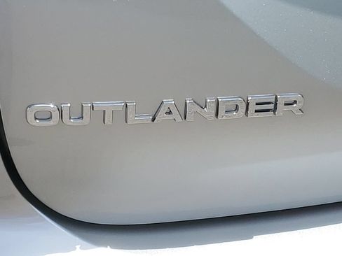New 2026 Mitsubishi Outlander SE AWD/4WD image 35
