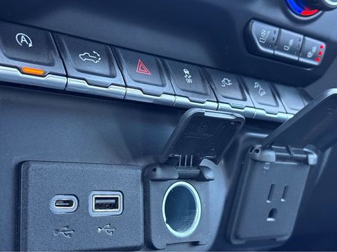 Used 2019 Chevrolet Silverado 1500 LTZ w/ LTZ Plus Package image 28