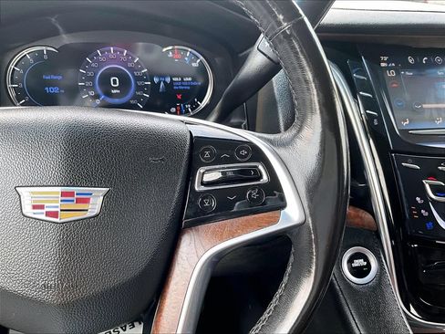 Used 2018 Cadillac Escalade Premium Luxury AWD/4WD image 20