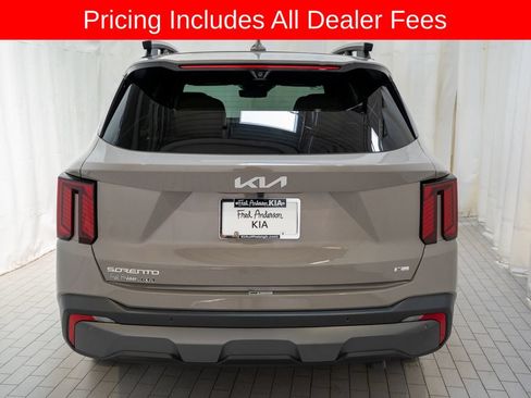 Certified 2024 Kia Sorento SX Prestige w/ Olive Brown Leather Package AWD/4WD image 4