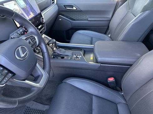 Used 2024 Lexus GX 550 AWD/4WD image 21