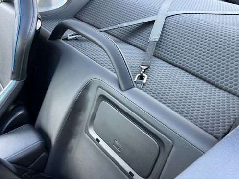 Used 2023 McLaren GT image 32