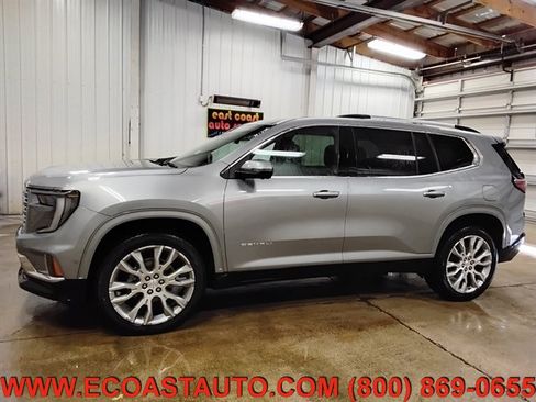 Used 2025 GMC Acadia Denali w/ Super Cruise Package image 5