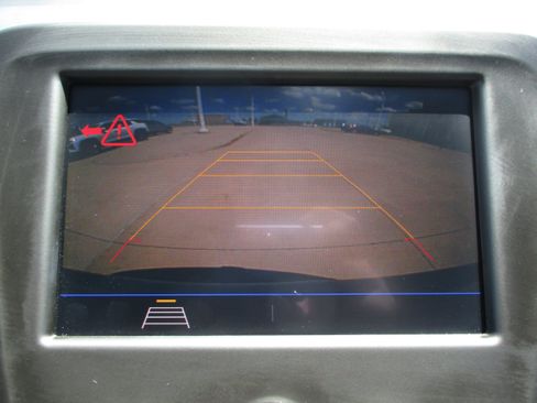 Used 2021 Chevrolet Equinox LT FWD image 21