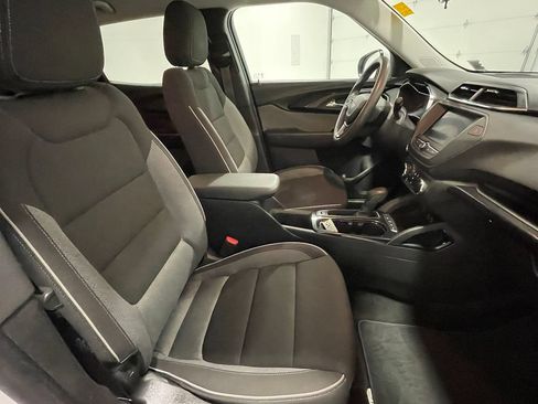 Used 2023 Chevrolet TrailBlazer LT AWD/4WD image 25