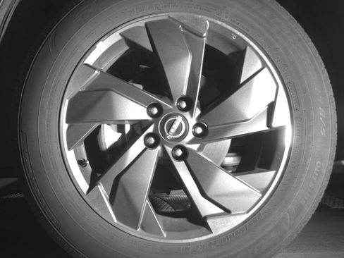 Used 2025 Nissan Rogue SV image 12