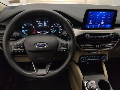 Used 2020 Ford Escape SE FWD image 22