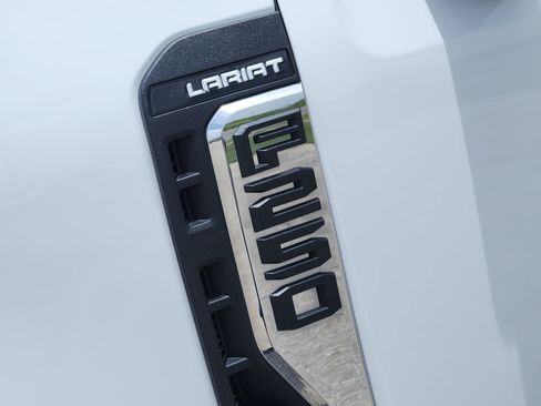 Used 2023 Ford F250 Lariat w/ Chrome Package AWD/4WD image 12