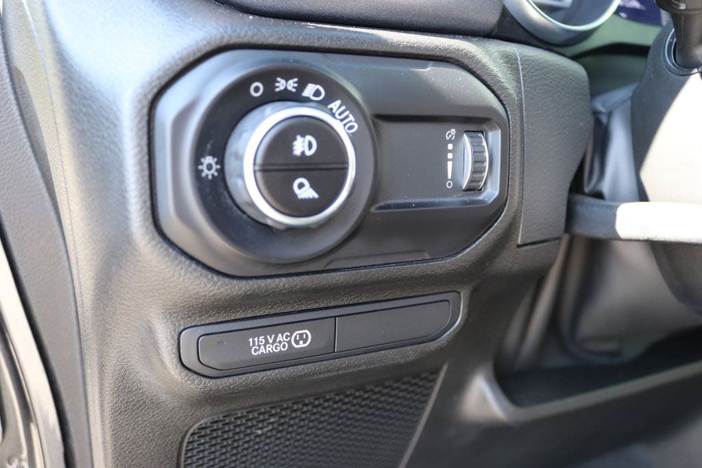 Used 2023 Jeep Gladiator Mojave w/ LED Lighting Group AWD/4WD image 21