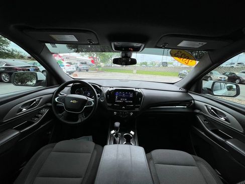 Used 2023 Chevrolet Traverse LT AWD/4WD image 34