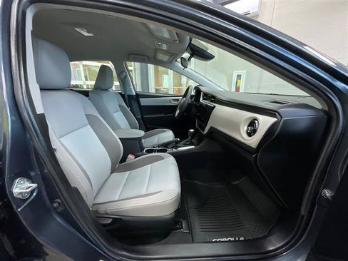 Used 2019 Toyota Corolla LE FWD image 28