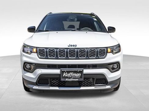 Used 2024 Jeep Compass Limited AWD/4WD image 3