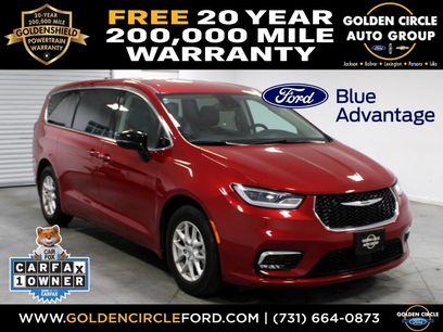 Used 2024 Chrysler Pacifica Touring-L