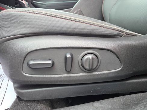 Used 2022 Chevrolet TrailBlazer RS image 31