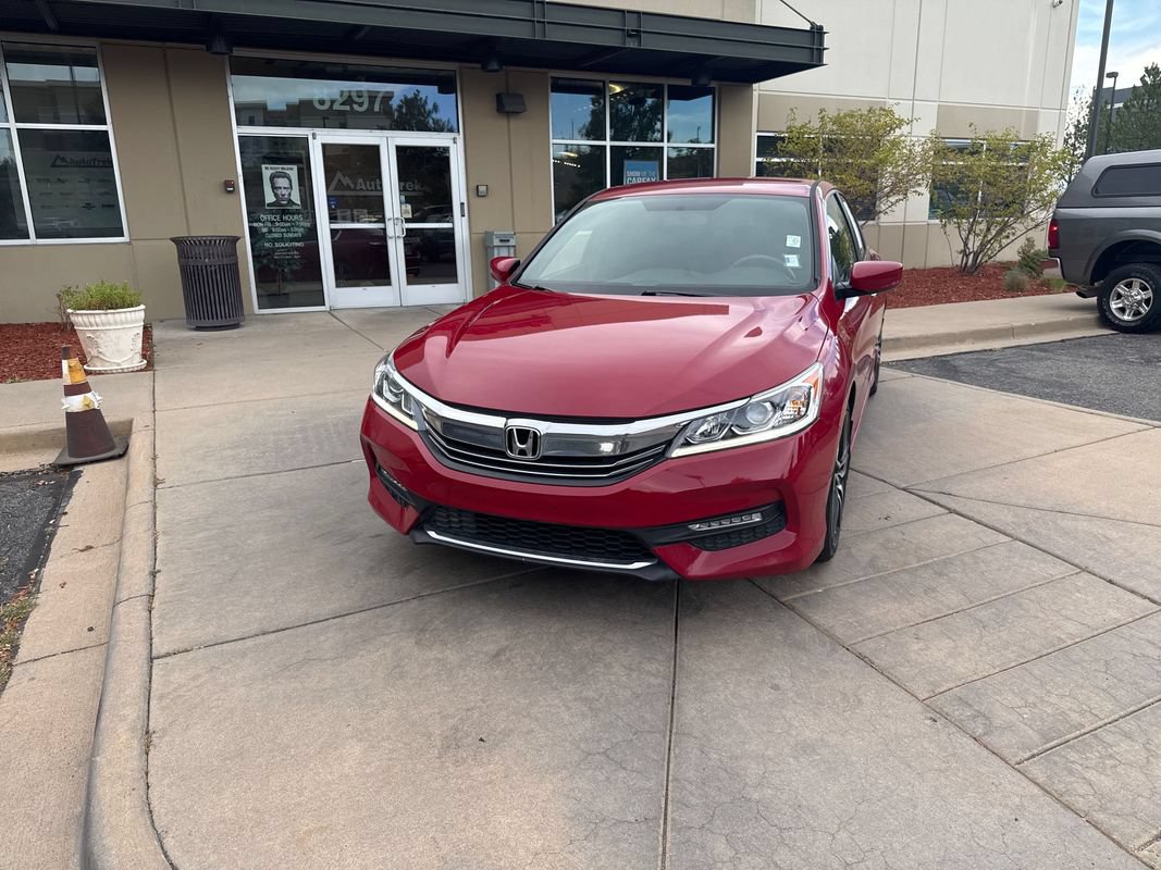 Used 2017 Honda Accord Sport image 3
