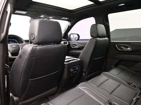 Used 2024 Chevrolet Tahoe High Country AWD/4WD image 16