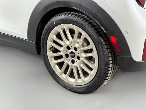 Used 2025 MINI Cooper S FWD image 6
