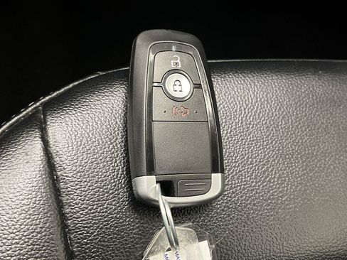 Used 2023 Ford Edge SEL AWD/4WD image 26