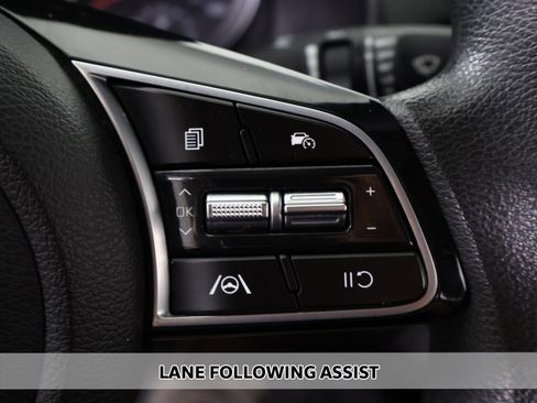 Used 2023 Kia Forte LXS w/ LXS Technology Package FWD image 3