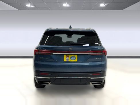 Used 2025 Buick Enclave Preferred AWD/4WD image 8