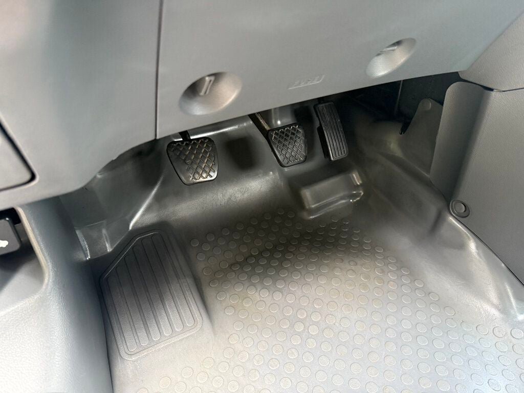 Used 2005 Honda Element LX image 24