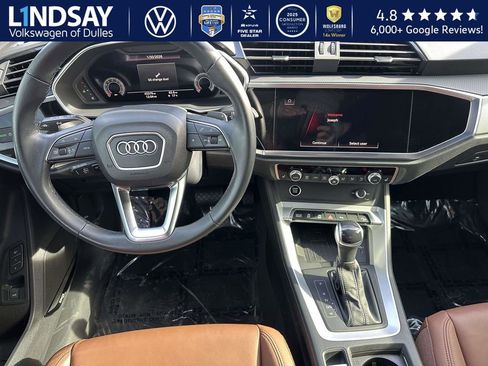 Used 2023 Audi Q3 2.0T Premium Plus w/ Premium Plus Package image 9
