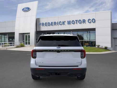 New 2026 Ford Explorer Active image 5