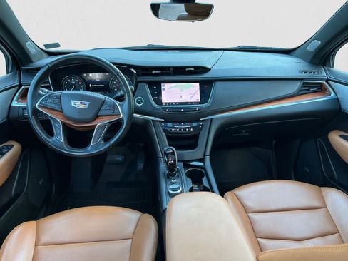 Used 2021 Cadillac XT5 Premium Luxury image 12