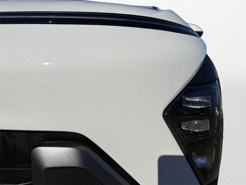 Used 2025 Hyundai Kona SEL image 22
