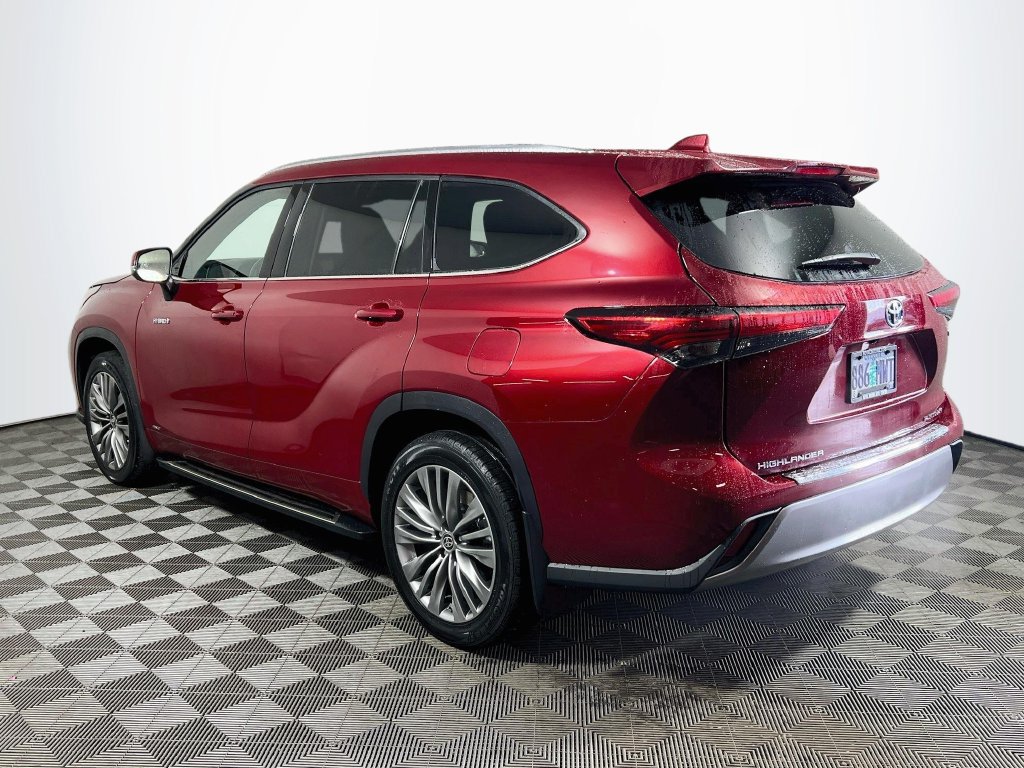 Certified 2021 Toyota Highlander Platinum AWD/4WD image 5