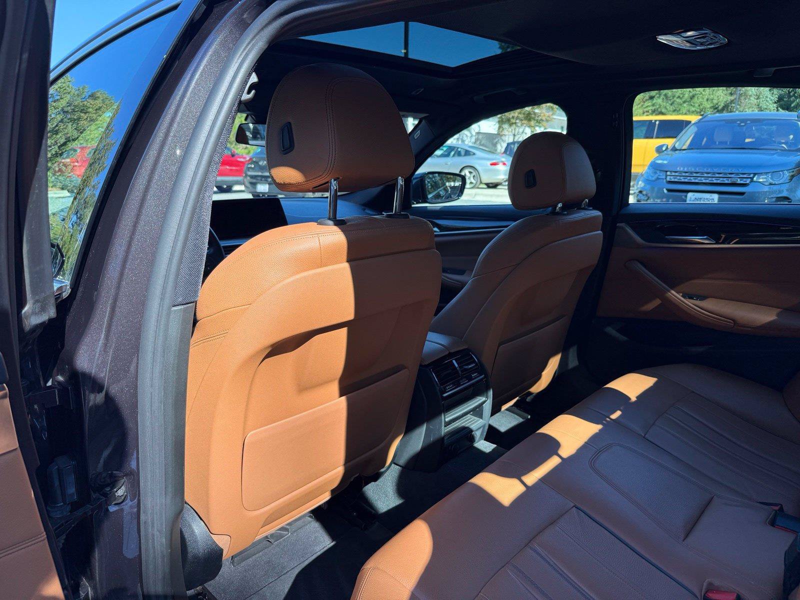Used 2018 BMW 530i RWD image 27
